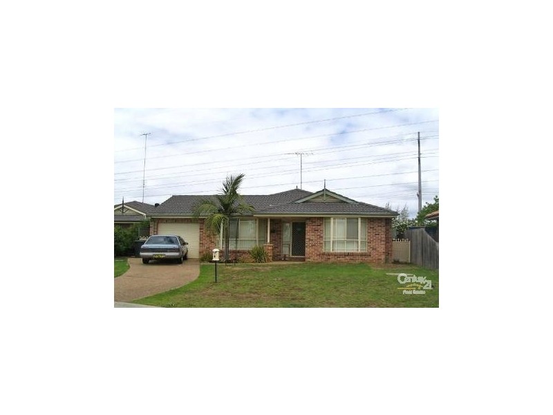 8 Linara Circuit, Glenmore Park NSW 2745