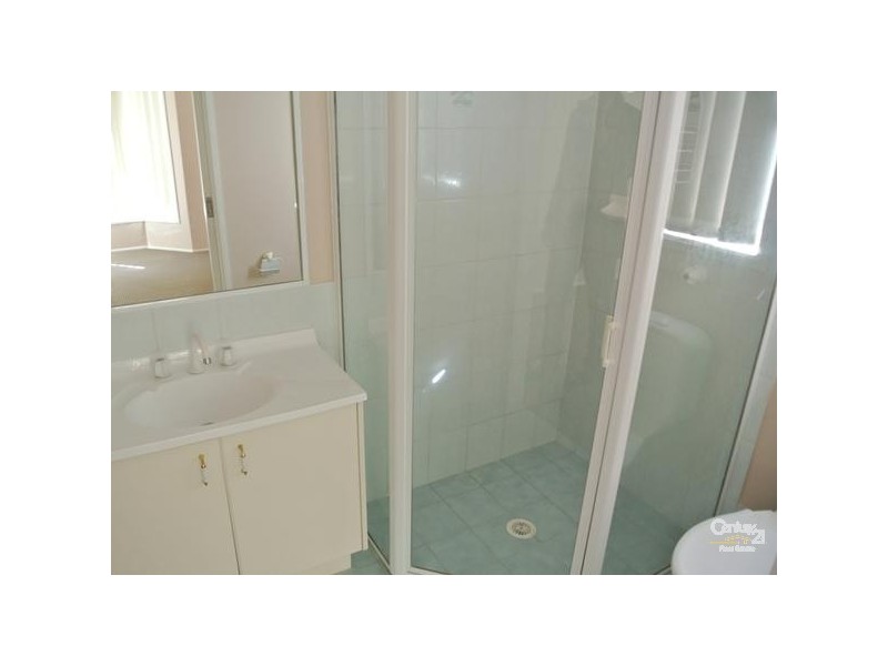 8 Linara Circuit, Glenmore Park NSW 2745