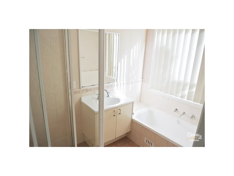 8 Linara Circuit, Glenmore Park NSW 2745