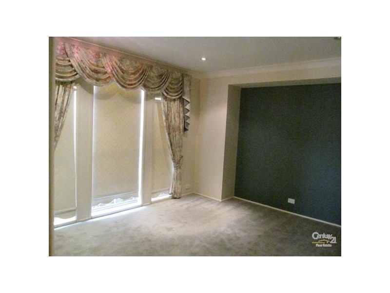 1 Coolabah Crescent, Glenmore Park NSW 2745