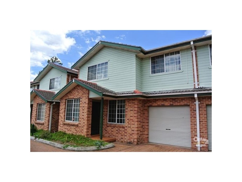 2/6 College Street, Cambridge Park NSW 2747