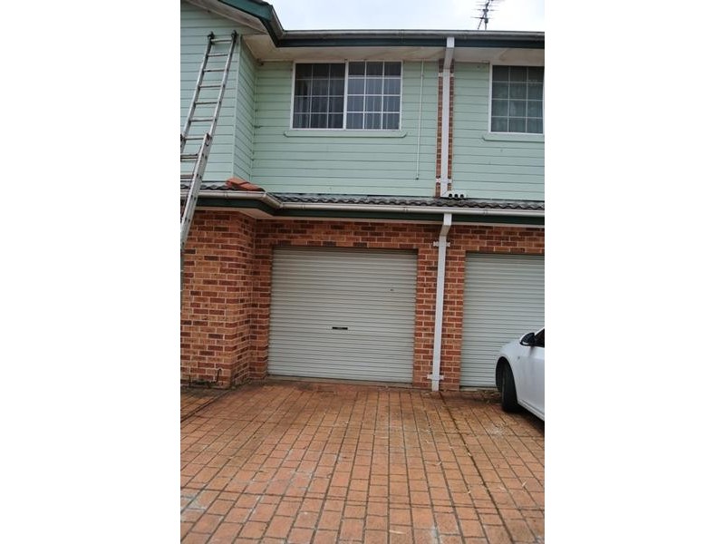 2/6 College Street, Cambridge Park NSW 2747