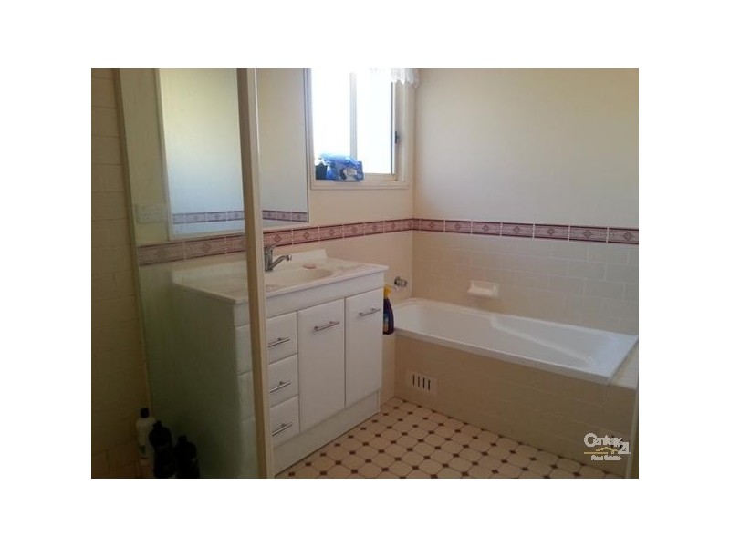 2/15 Park Avenue, Kingswood NSW 2747