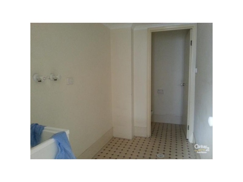 2/15 Park Avenue, Kingswood NSW 2747