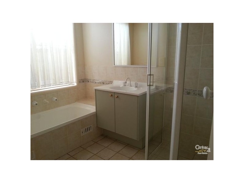 1 Coolabah Crescent, Glenmore Park NSW 2745