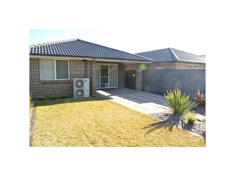 14 Prion Avenue, Cranebrook NSW 2749