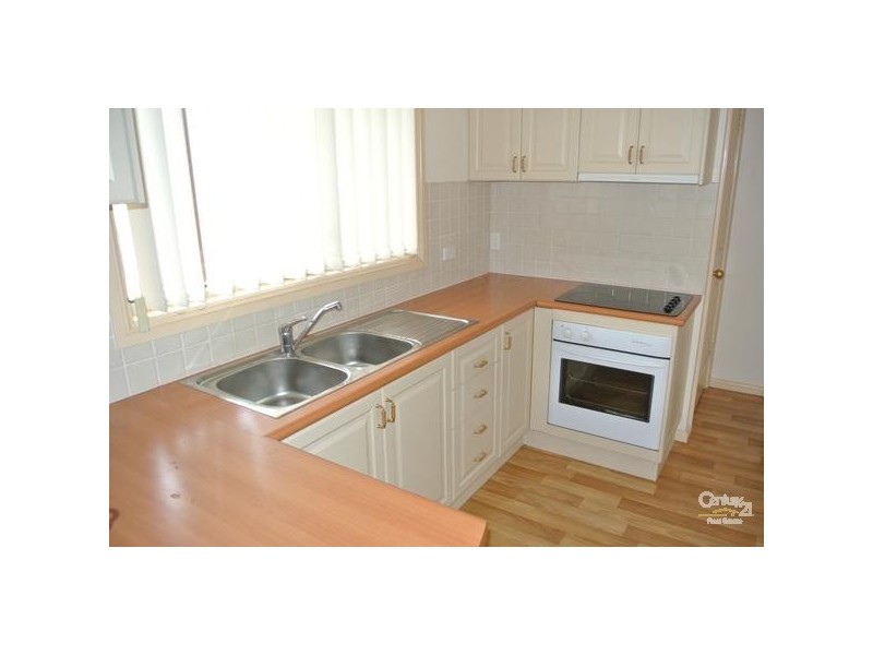 2/69A Barry Street, Cambridge Park NSW 2747