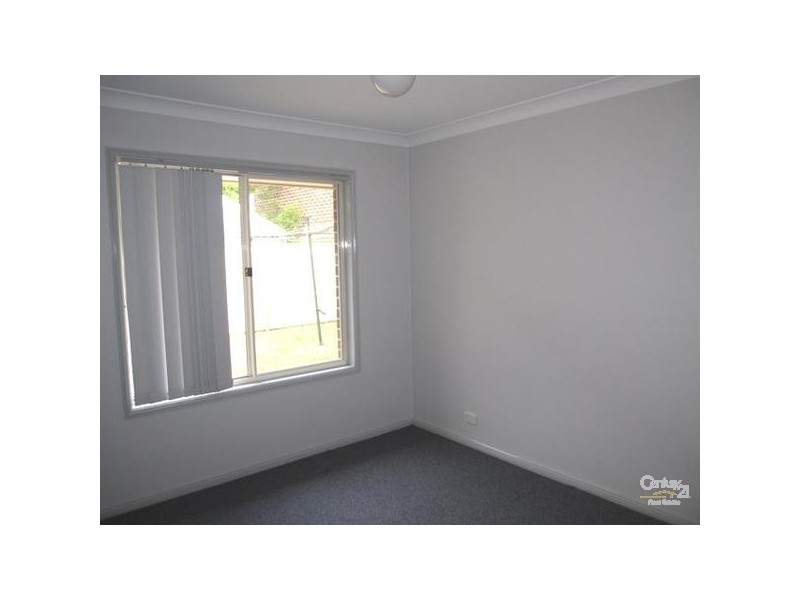 2/1 Dutton Place, Glenmore Park NSW 2745