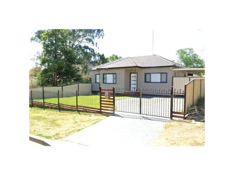 1/77 Penrose Crescent, Penrith NSW 2750