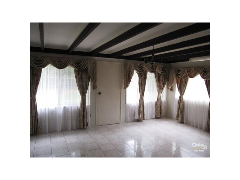 6 Knighton Place, South Penrith NSW 2750