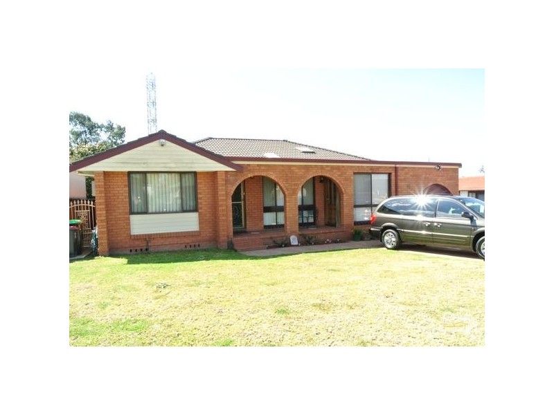 37 Charles Todd Circuit, Werrington County NSW 2747