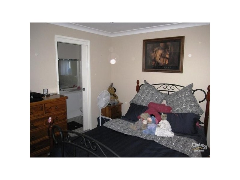 21 Waterfall Crecent, Cranebrook NSW 2749