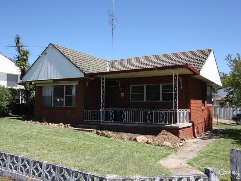 98 Stafford Street, Penrith NSW 2750