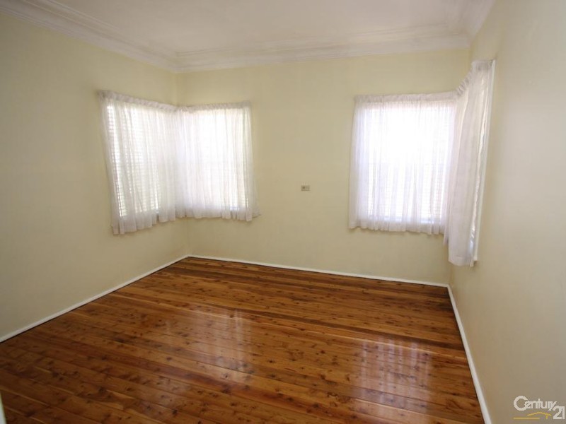 98 Stafford Street, Penrith NSW 2750