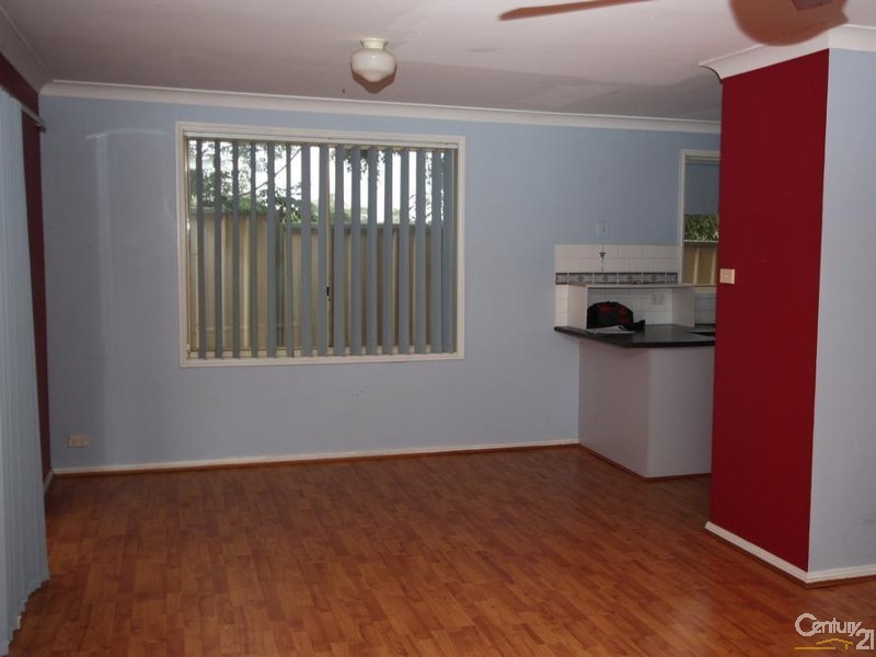 2/44-46 Luttrell Street, Glenmore Park NSW 2745