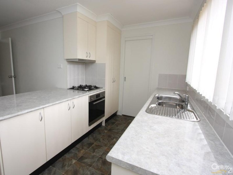 7 Pendock Road, Cranebrook NSW 2749