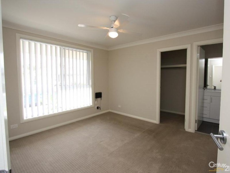 26 Finsbury Circuit, Ropes Crossing NSW 2760