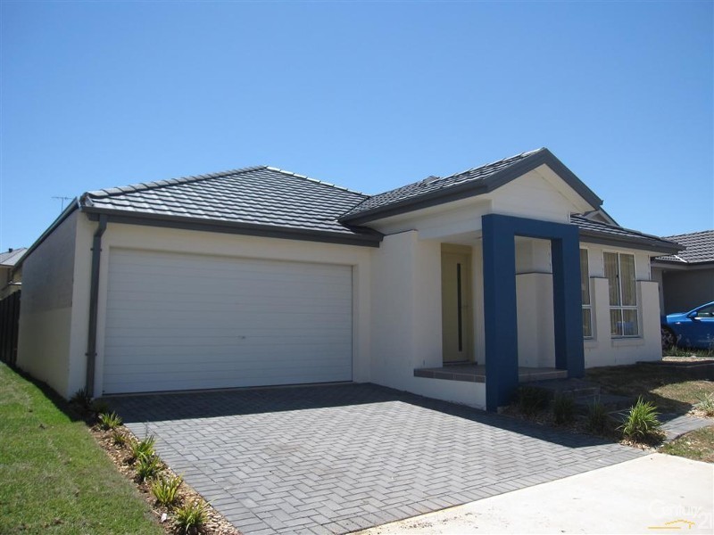 18 Maiden Avenue, Ropes Crossing NSW 2760