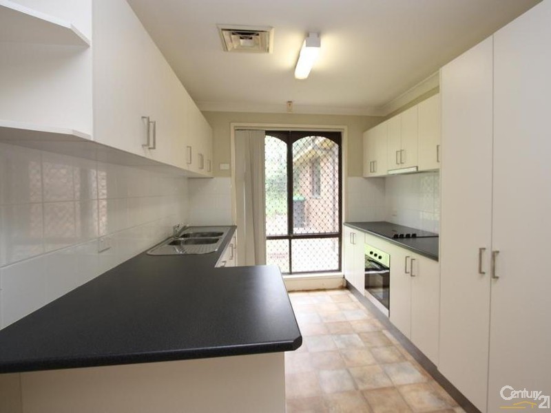 32 Strathdon Road, Emu Heights NSW 2750