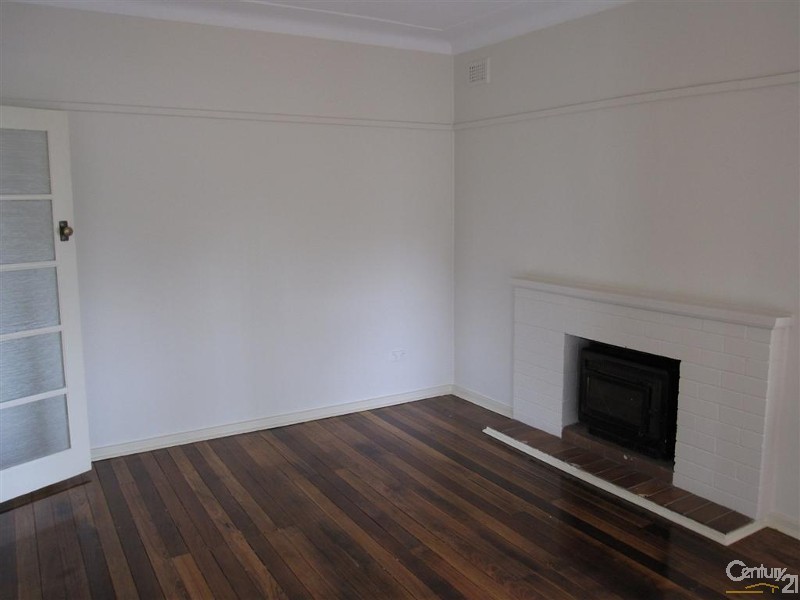 87 Derby Street, Penrith NSW 2750