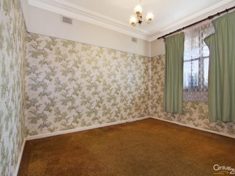 107 Castlereagh Street, Penrith NSW 2750