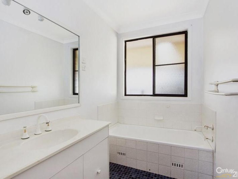 11 Gadara Drive, South Penrith NSW 2750