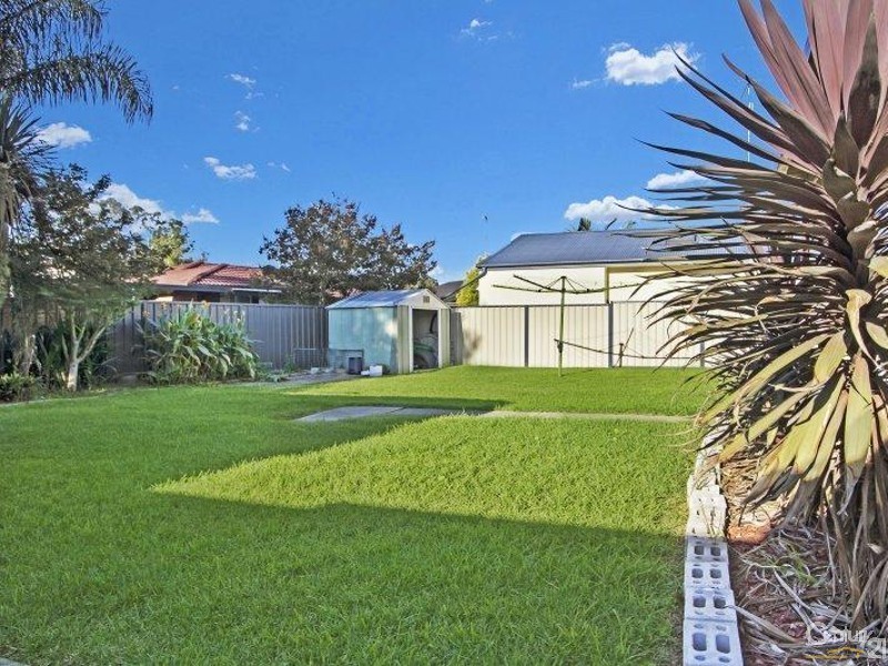 11 Gadara Drive, South Penrith NSW 2750