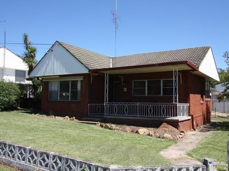 98 Stafford Street, Penrith NSW 2750