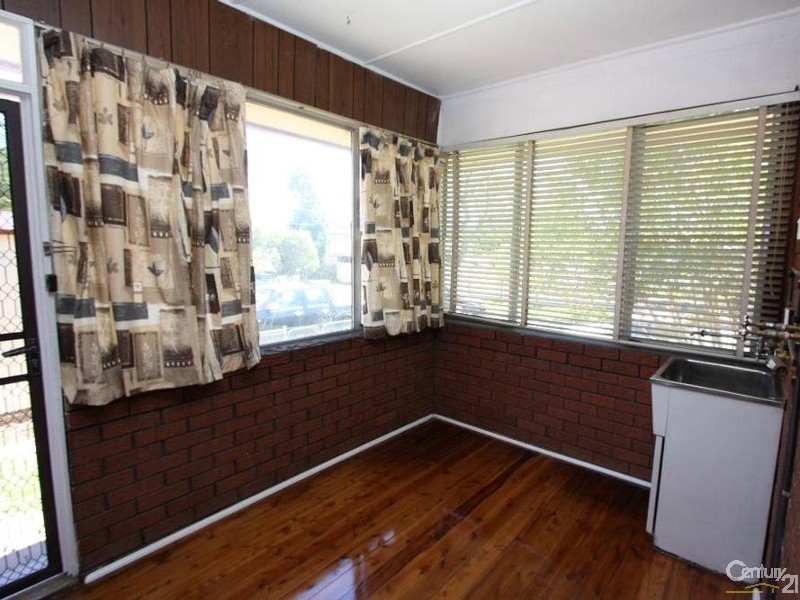 98 Stafford Street, Penrith NSW 2750