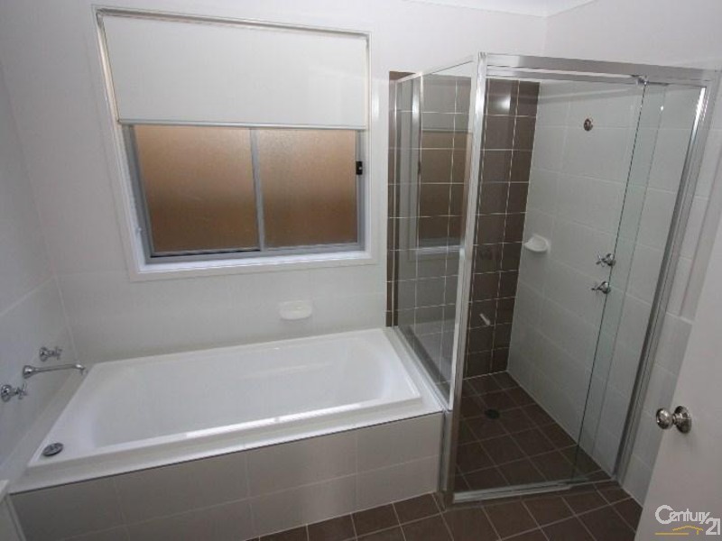 13 Hassall Way, Glenmore Park NSW 2745