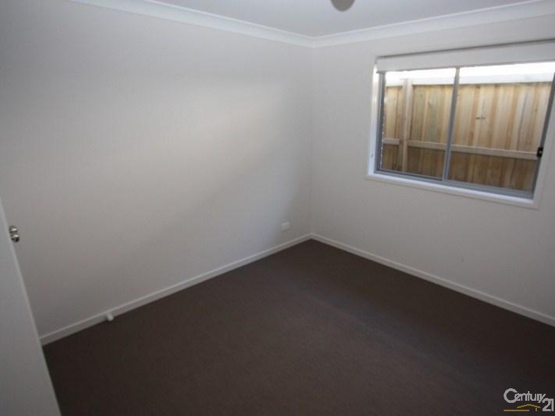 13 Hassall Way, Glenmore Park NSW 2745