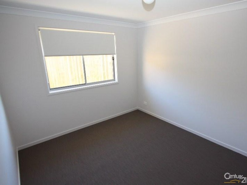 13 Hassall Way, Glenmore Park NSW 2745