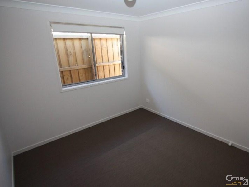 13 Hassall Way, Glenmore Park NSW 2745