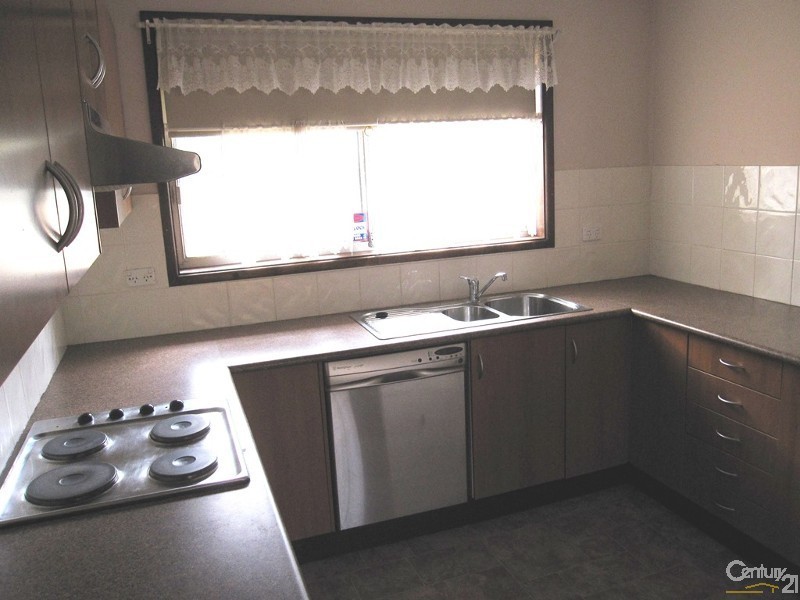 3/34 Robert Street, Penrith NSW 2750