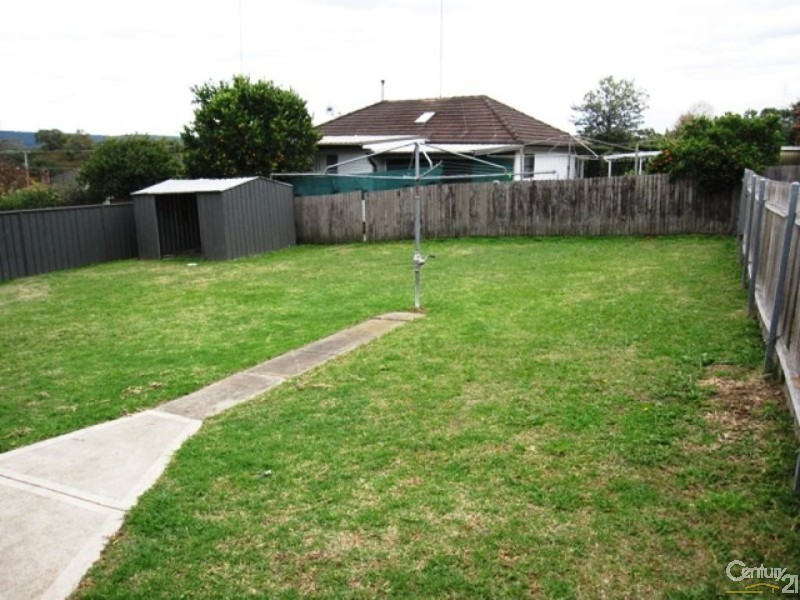 219 Jamison Road, Penrith NSW 2750