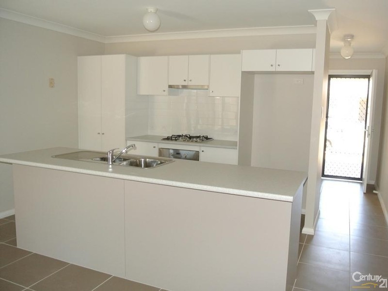 25 Finsbury Circuit, Ropes Crossing NSW 2760