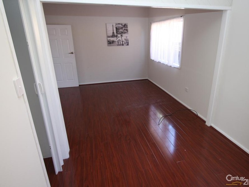 9 Dundee Street, Cambridge Park NSW 2747