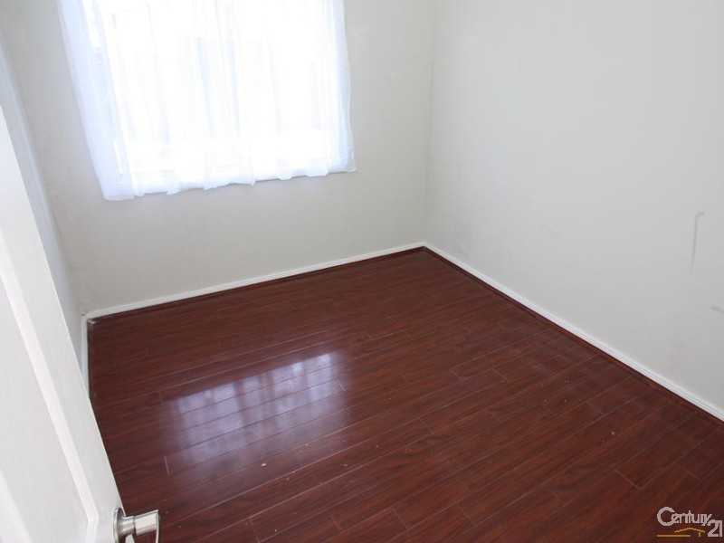 9 Dundee Street, Cambridge Park NSW 2747