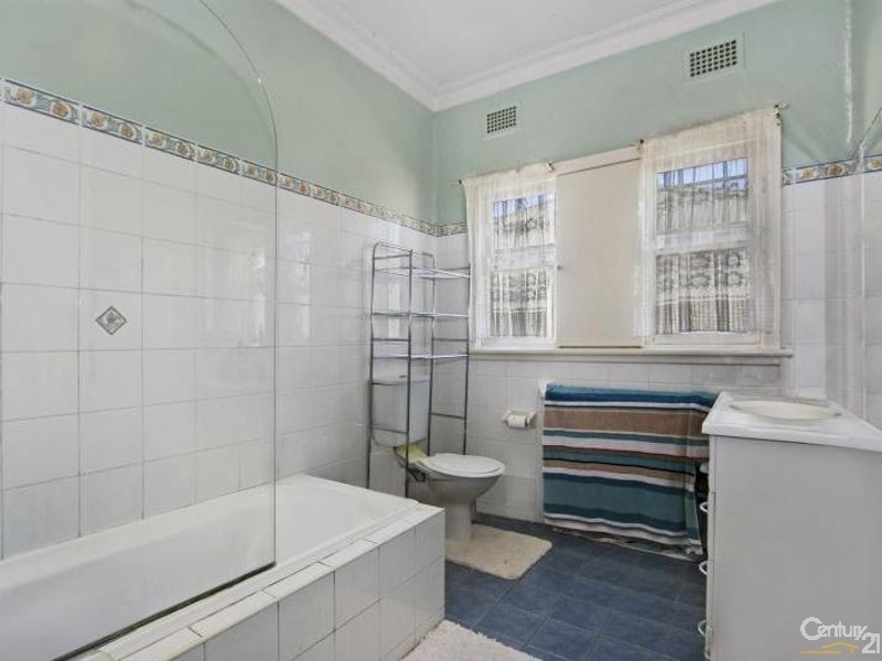 9 Darling Street, Penrith NSW 2750