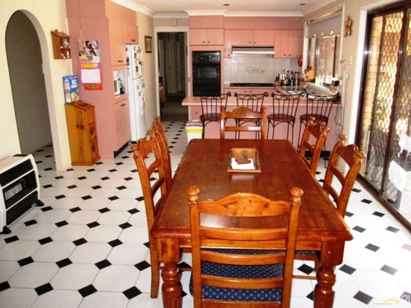 21 Waterfall Crescent, Cranebrook NSW 2749