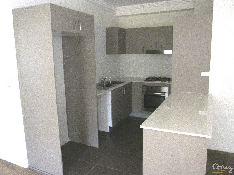 7/33 Robert Street, Penrith NSW 2750