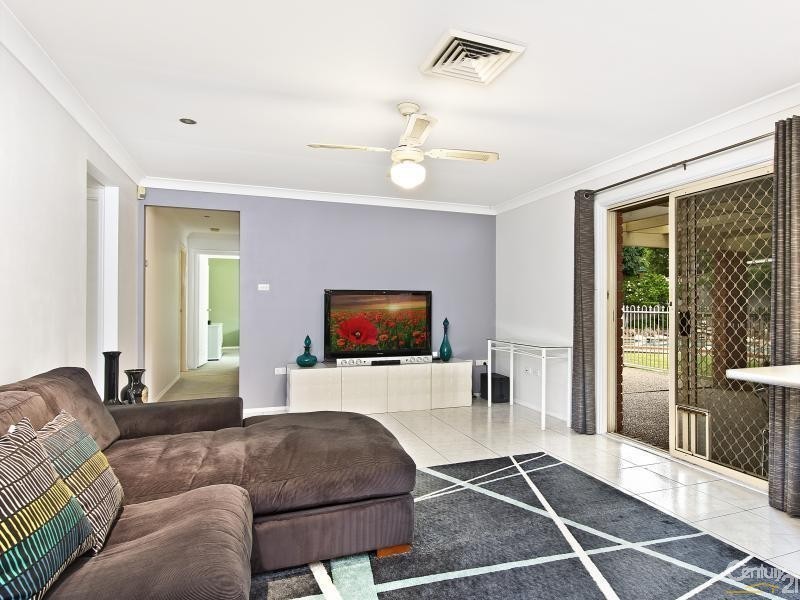 1 Mort Place, Glenmore Park NSW 2745