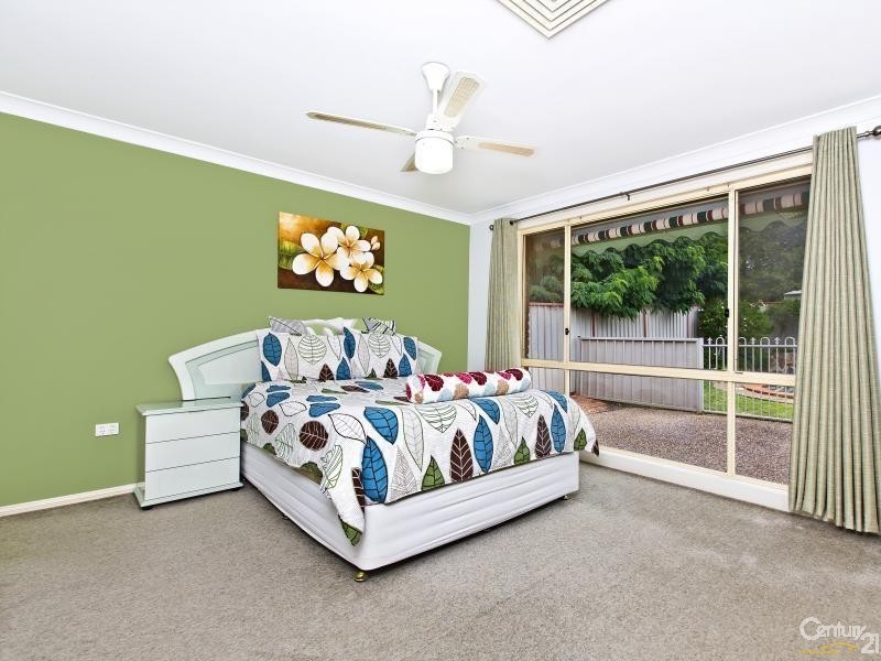 1 Mort Place, Glenmore Park NSW 2745