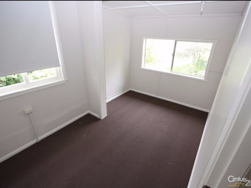 345 Macquarie St, Springwood NSW 2777