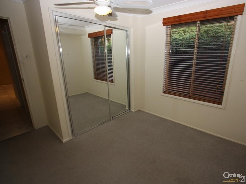 2 Scrubwren Place, Glenmore Park NSW 2745