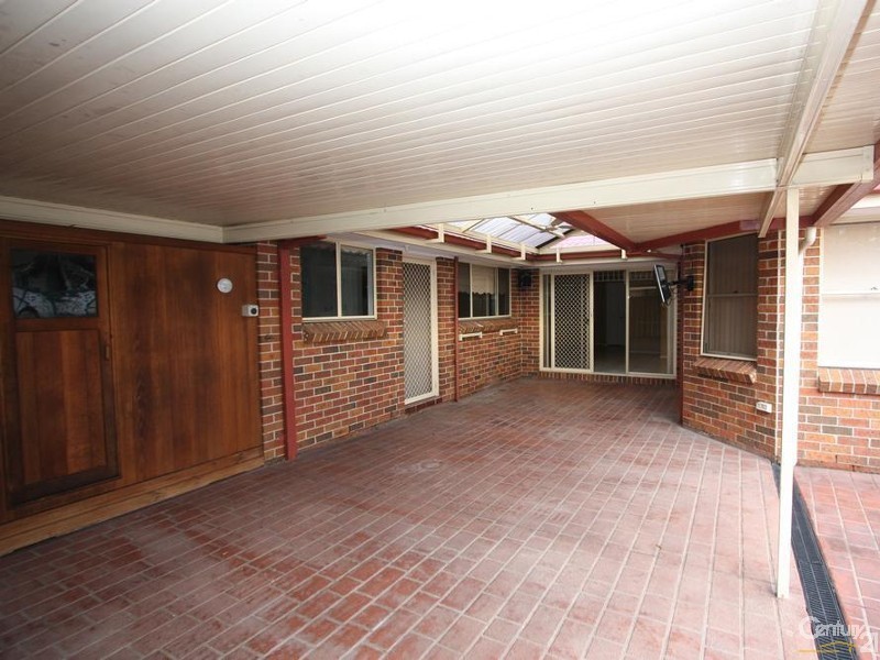 2 Scrubwren Place, Glenmore Park NSW 2745