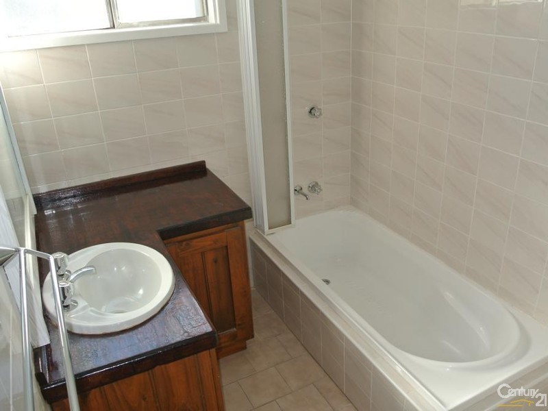 81 Bringelly Road, Kingswood NSW 2747