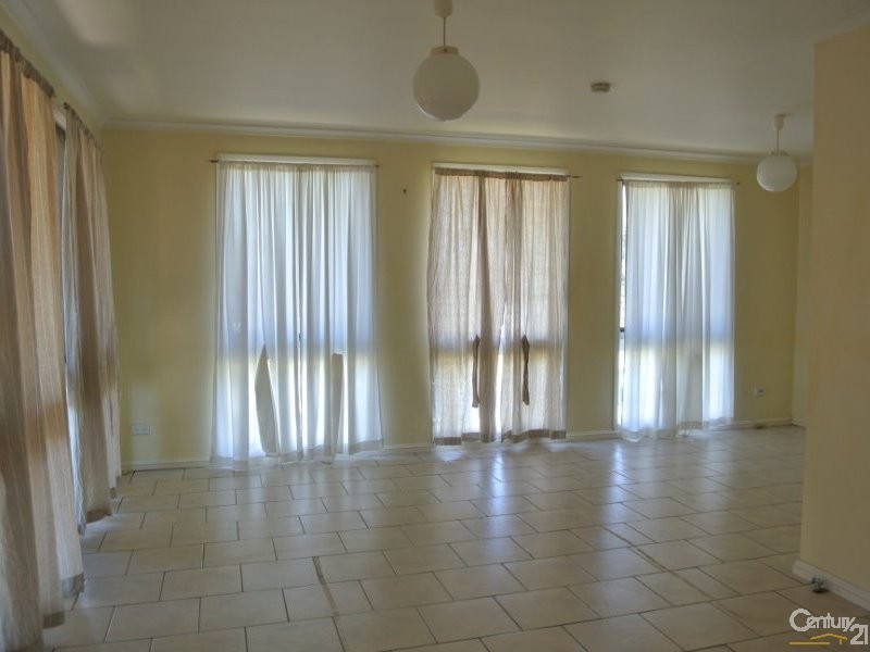 11 Opus Place, Cranebrook NSW 2749