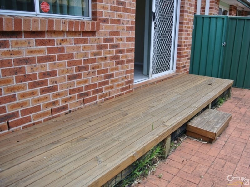 2/6 College Street, Cambridge Park NSW 2747