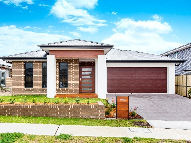 83 Binyang Avenue, Glenmore Park NSW 2745